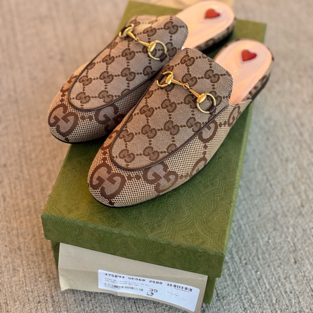 WOMEN'S JUMBO GG PRINCETOWN SLIPPER SIZE 39